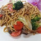 Best Lo Mein in Eustis, FL